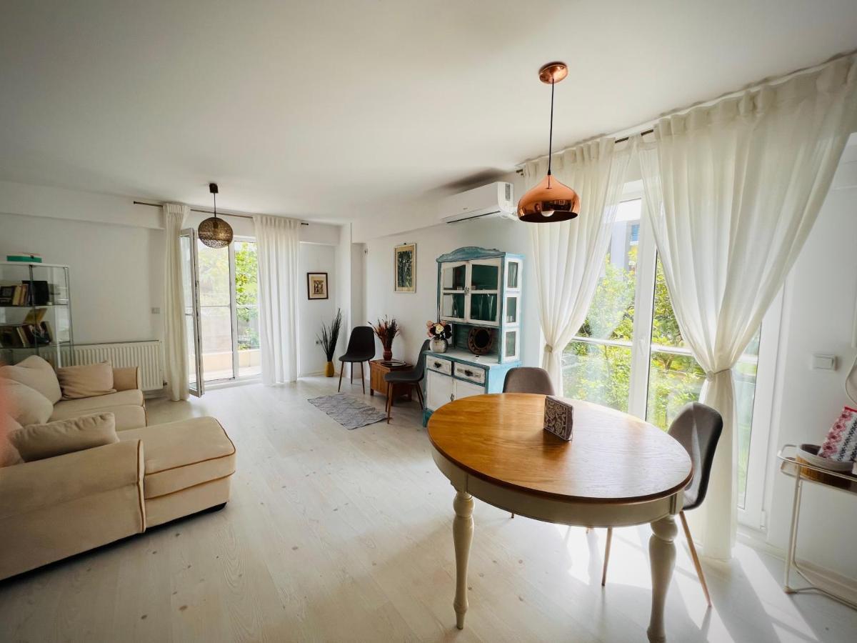 The Airport Loft Apartment Otopeni Luaran gambar