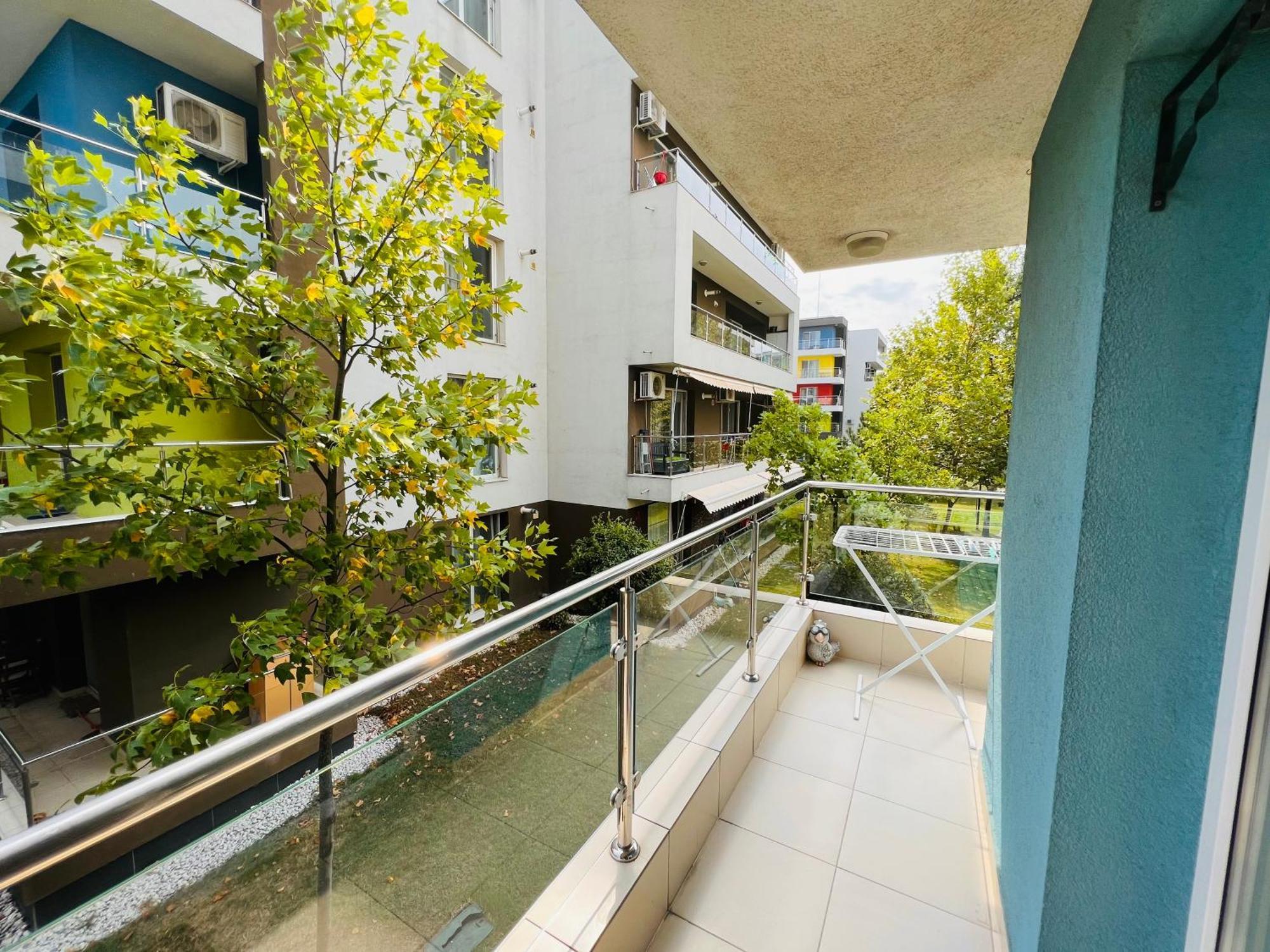 The Airport Loft Apartment Otopeni Luaran gambar
